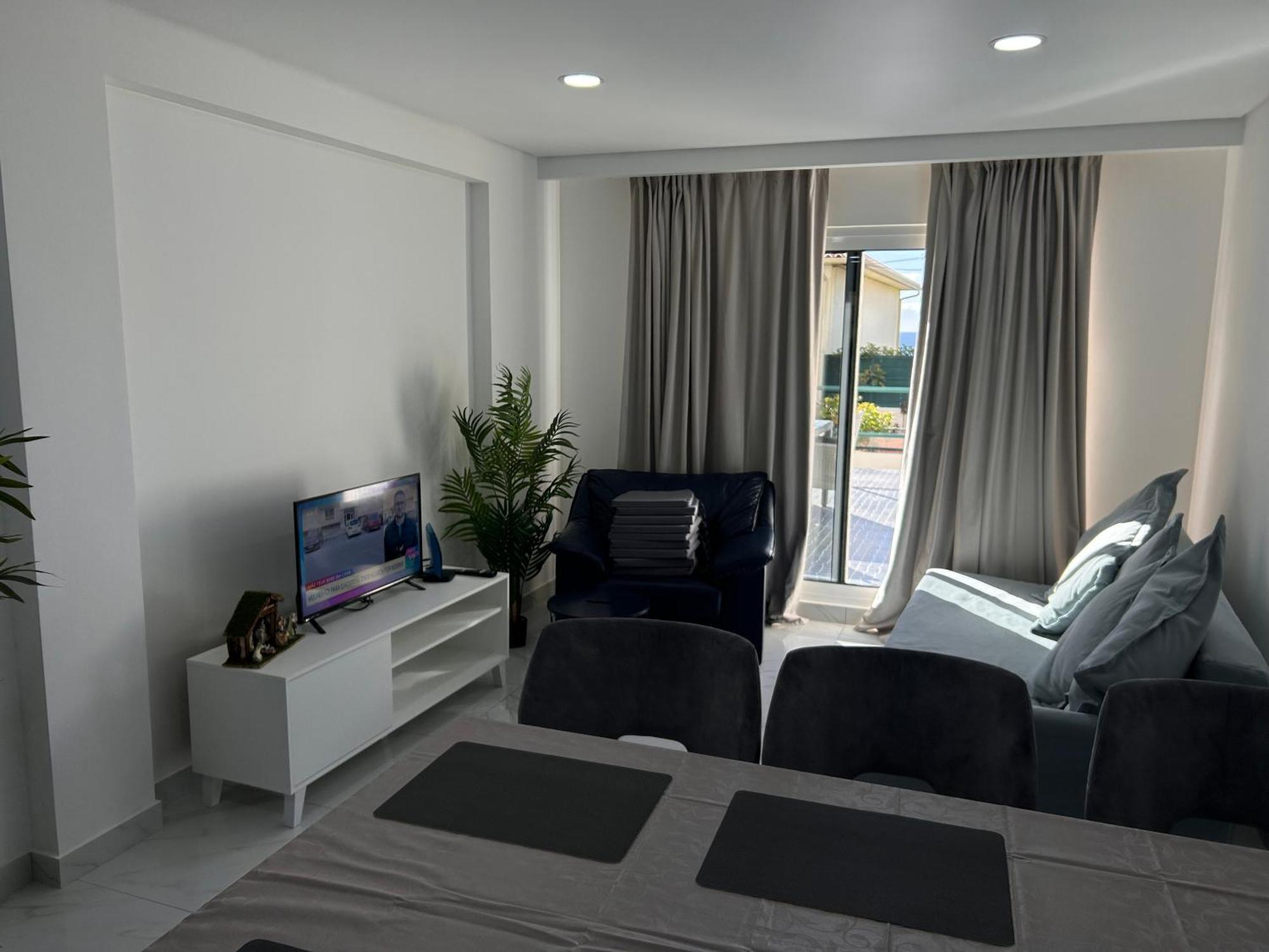 פונשל Ocean Dream Apartment- Air Condition מראה חיצוני תמונה